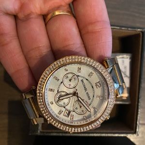 Michael Kors rose gold watch